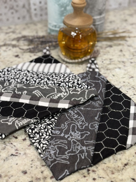 Handmade Farmhouse Potholders | Thick Country Kitchen Hot Pads - Image 9