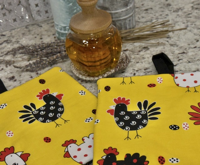 Handmade Farmhouse Potholders | Thick Country Kitchen Hot Pads - Image 7